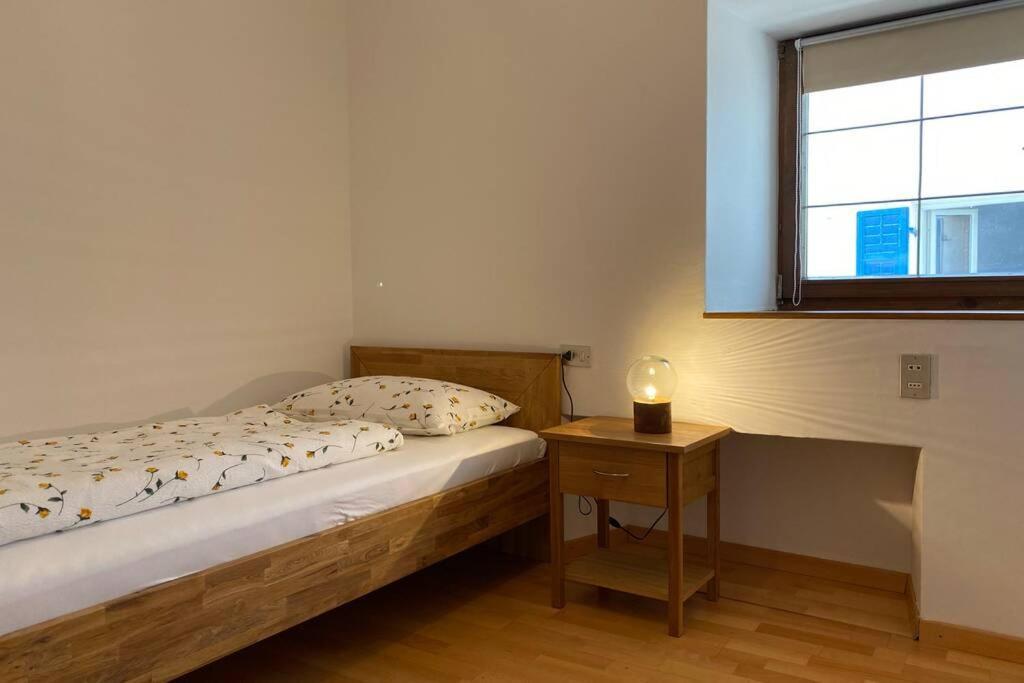 Grosse Wohnung Mit Garagenparkplatz Fiè Exteriér fotografie